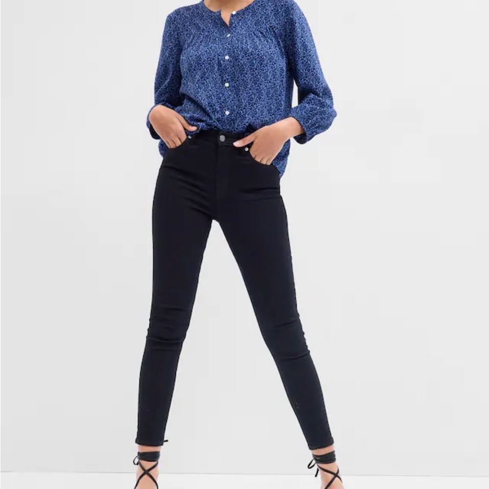 GAP High Rise Universal Legging Jeans With Washwell NWOT size 31 black